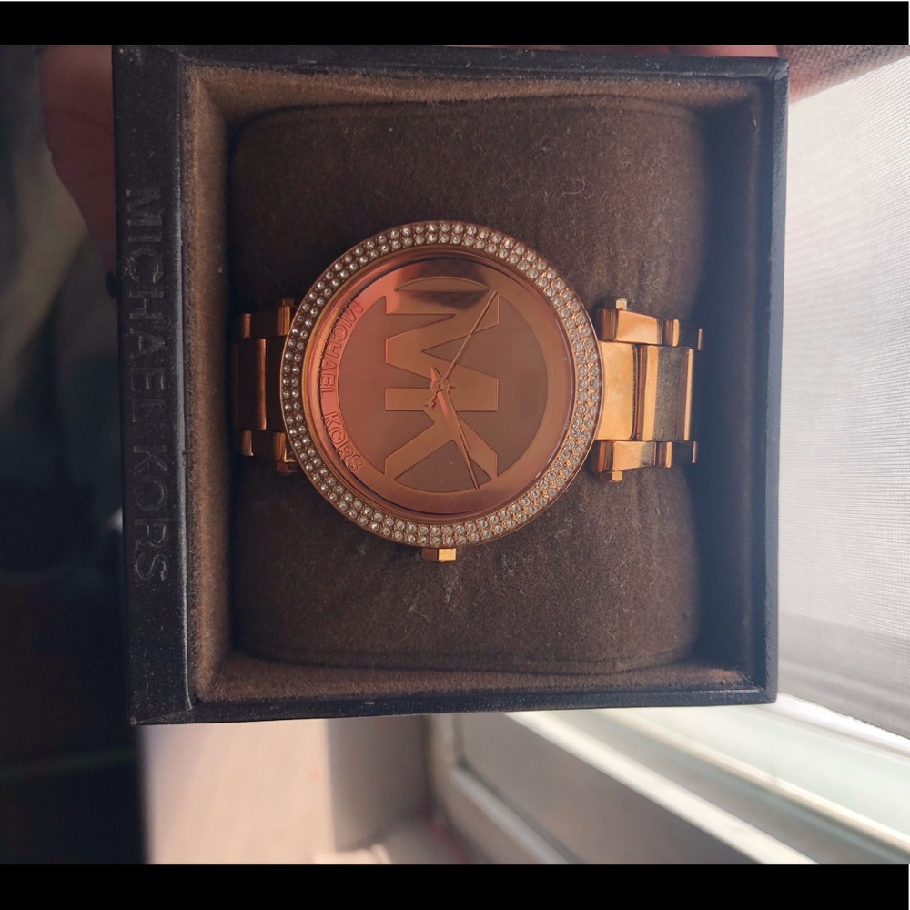 - Michael Kors rose gold watch